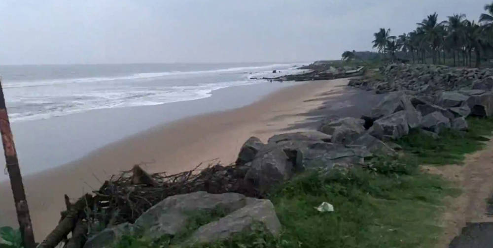Beautiful Uppada beach Road